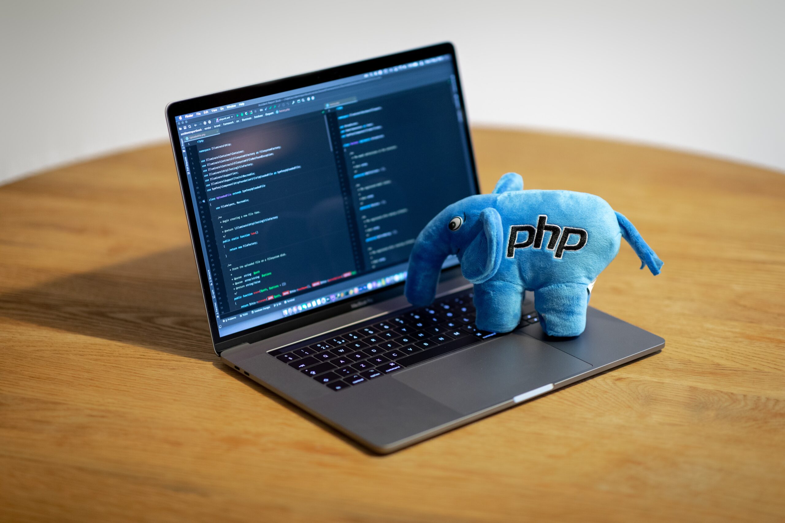 ブルートラベルエンジニア プログラミング言語におすすめなんて存在しない 初心者でも習得しやすい：JavaScript、PHP、Ruby